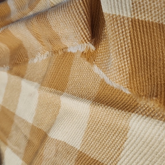 Shiraleah Camel Check Plaid Oversized Scarf Fringe Wrap - Picture 6 of 7